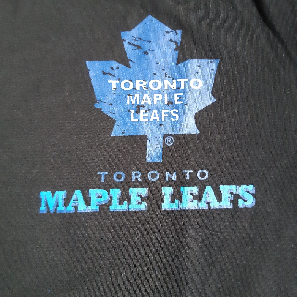 NHL black Toronto Maple Leafs shirt. Size Medium 100% cotton - Picture 2 of 4